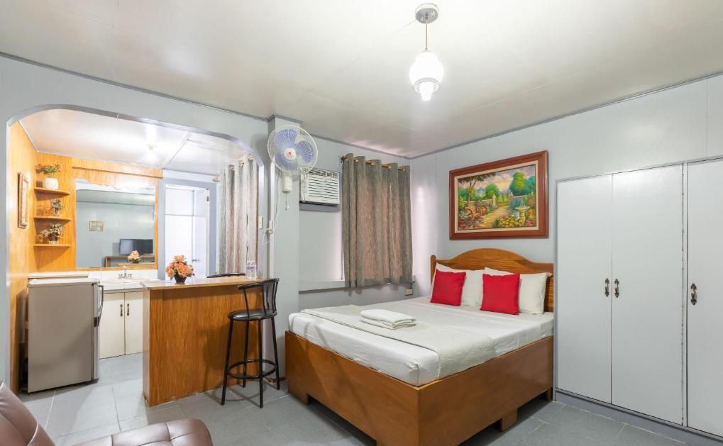 Oyo 722 Slouch Hat Inn Manila Exterior photo