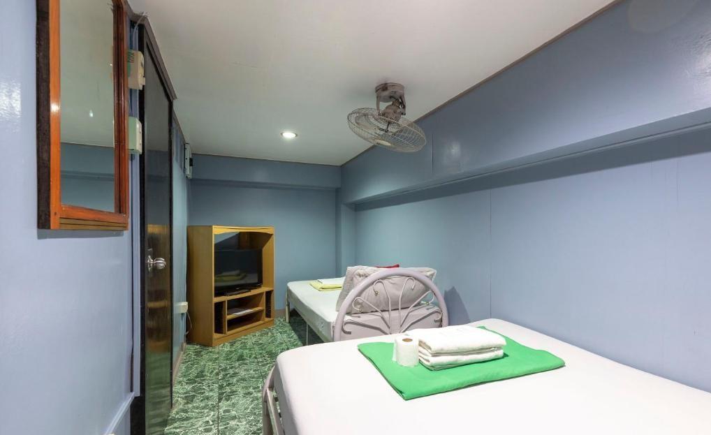 Oyo 722 Slouch Hat Inn Manila Exterior photo